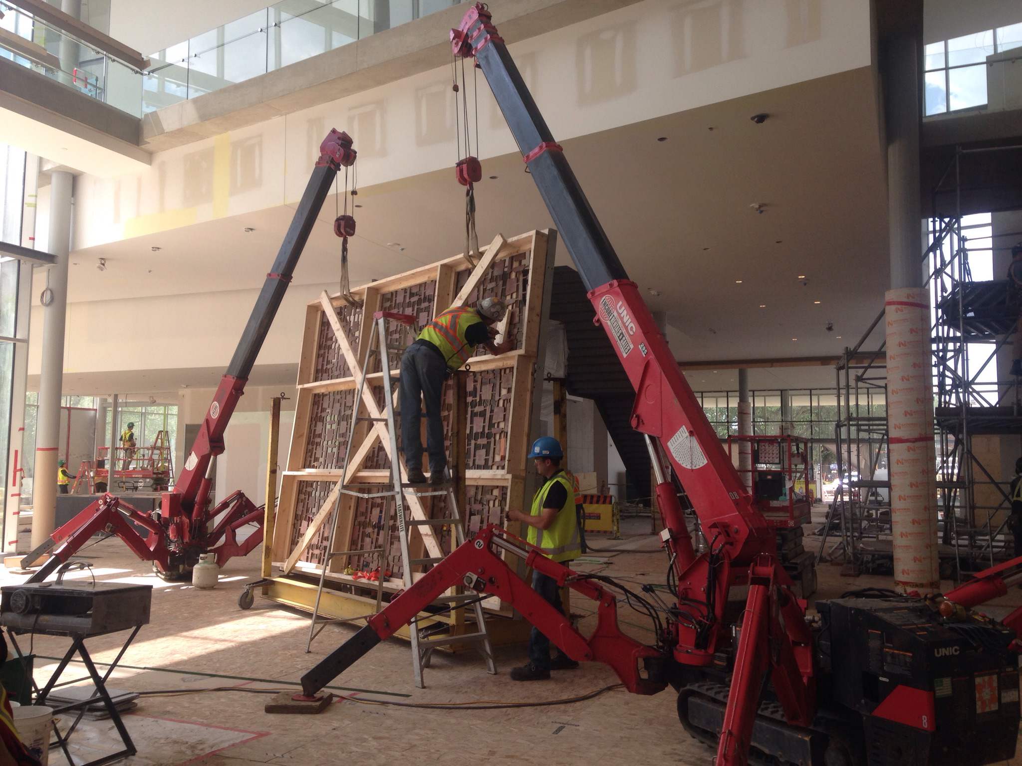 SPYDER CRANE
